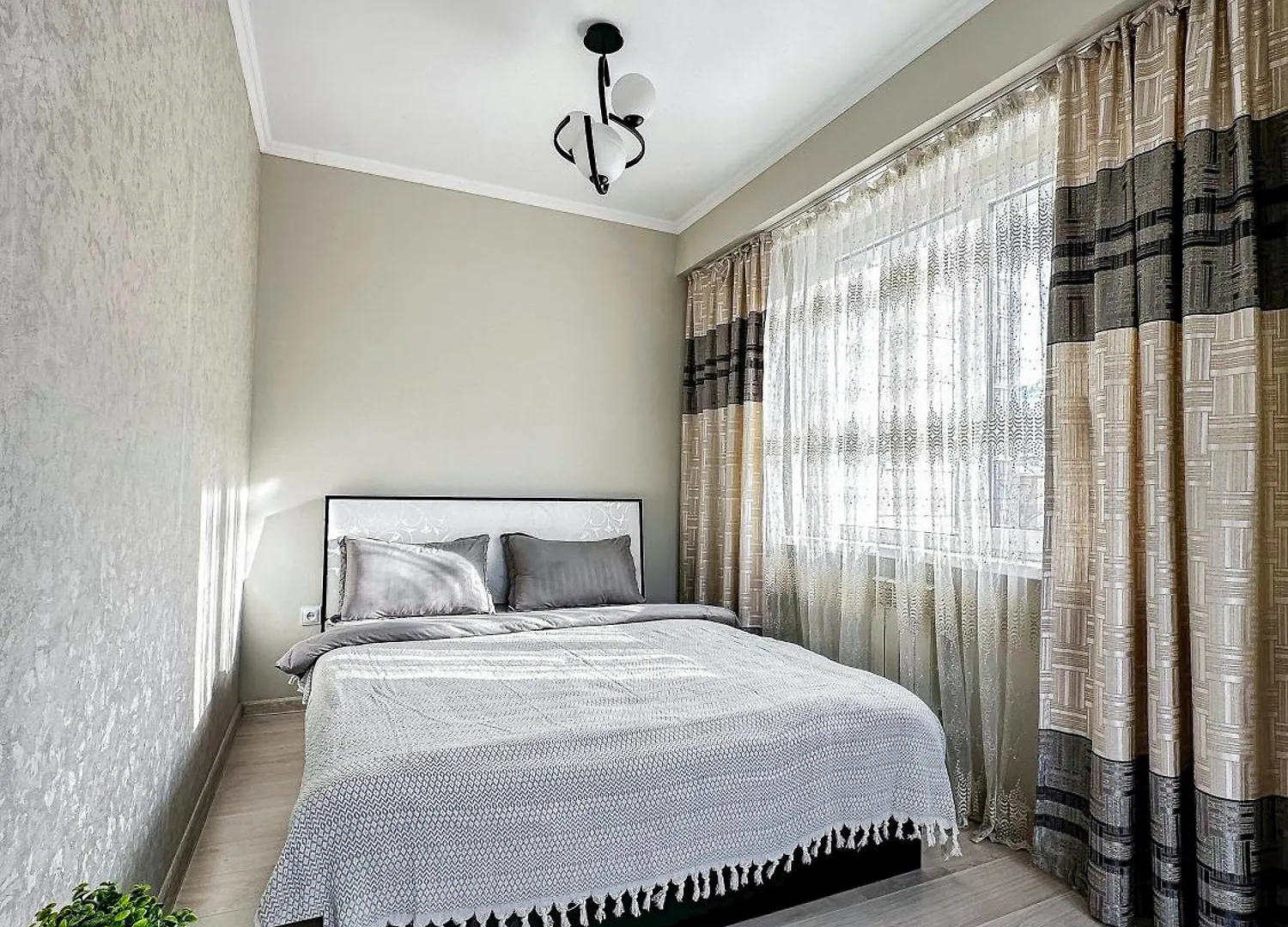 Deluxe Apartments In The Center Of Almaty 0*,